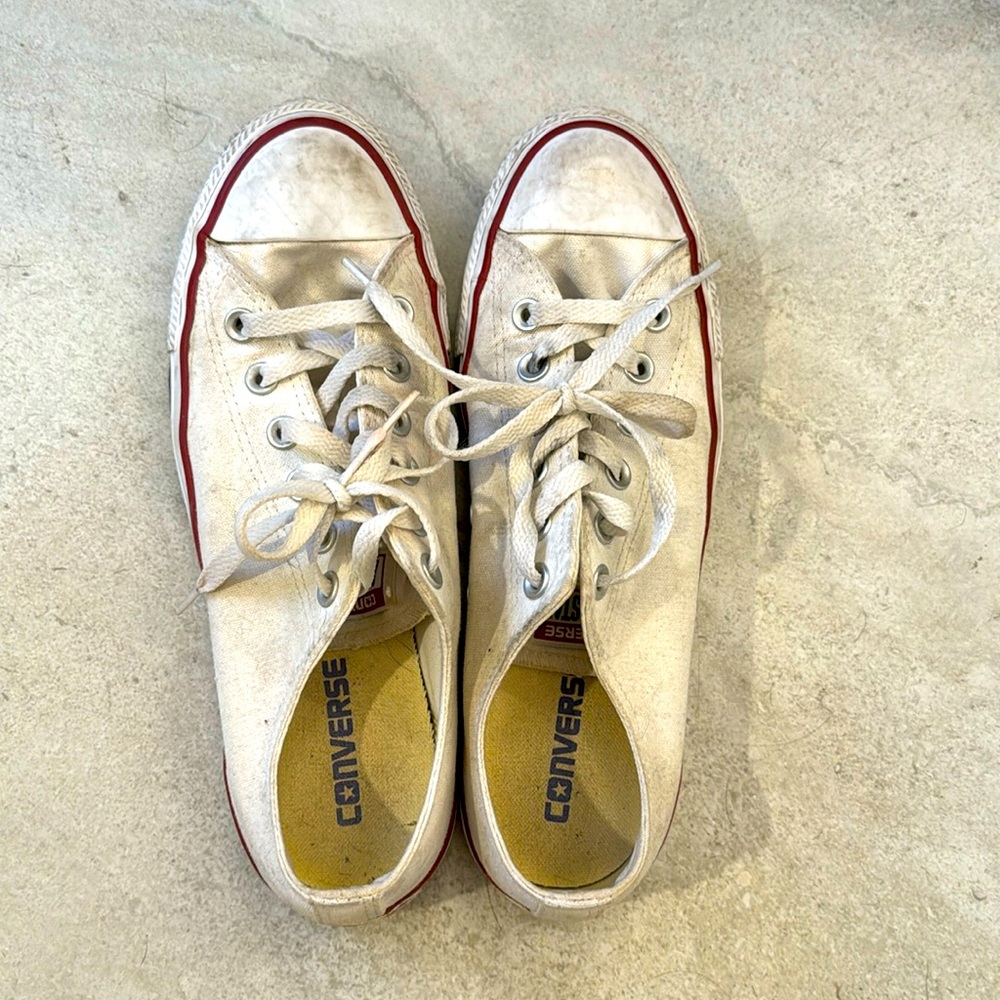 Converse in White